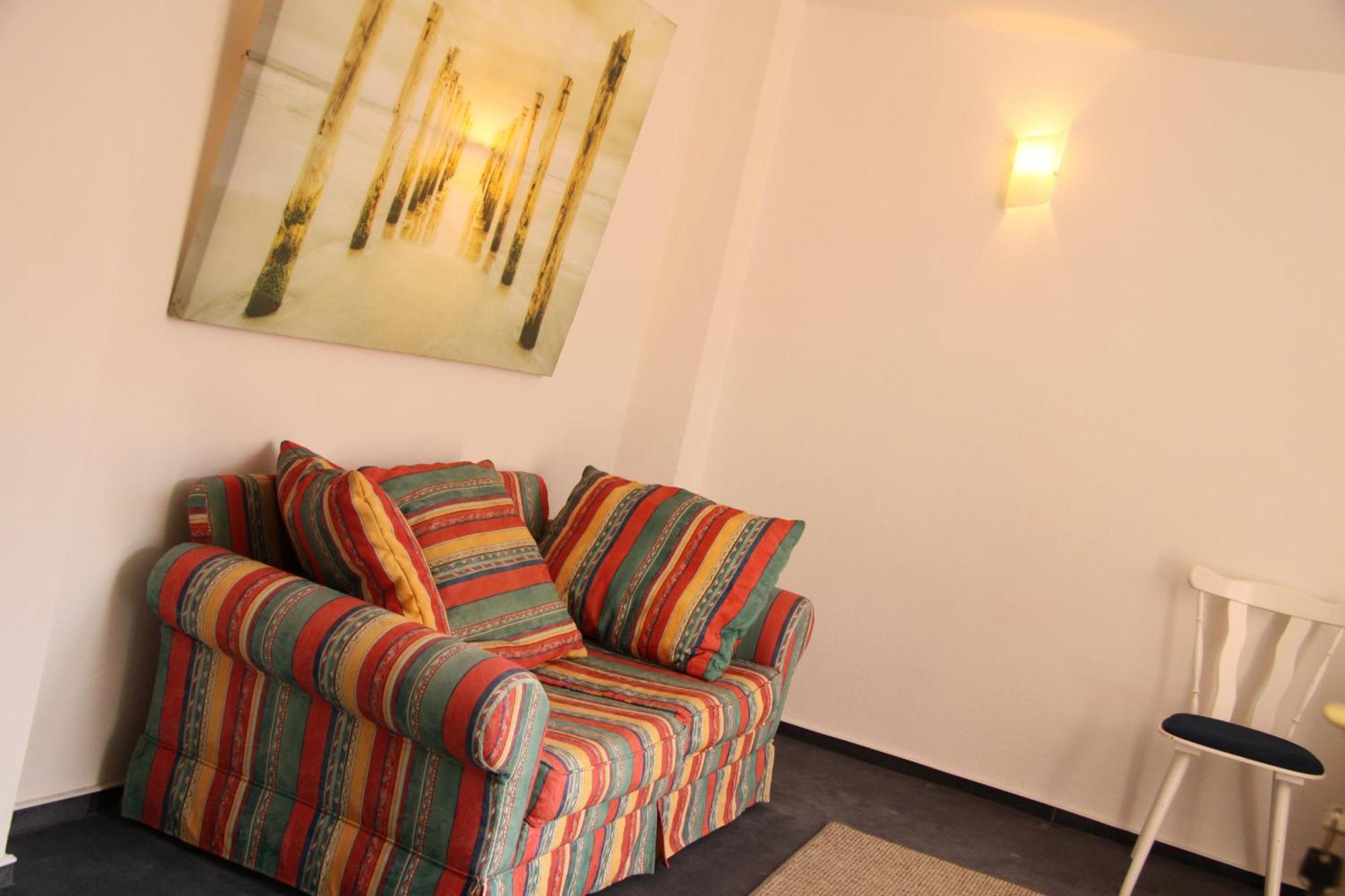 Wehrheim Freundliches Appartement - Bitte Angaben Zum Gastgeber Lesen מראה חיצוני תמונה